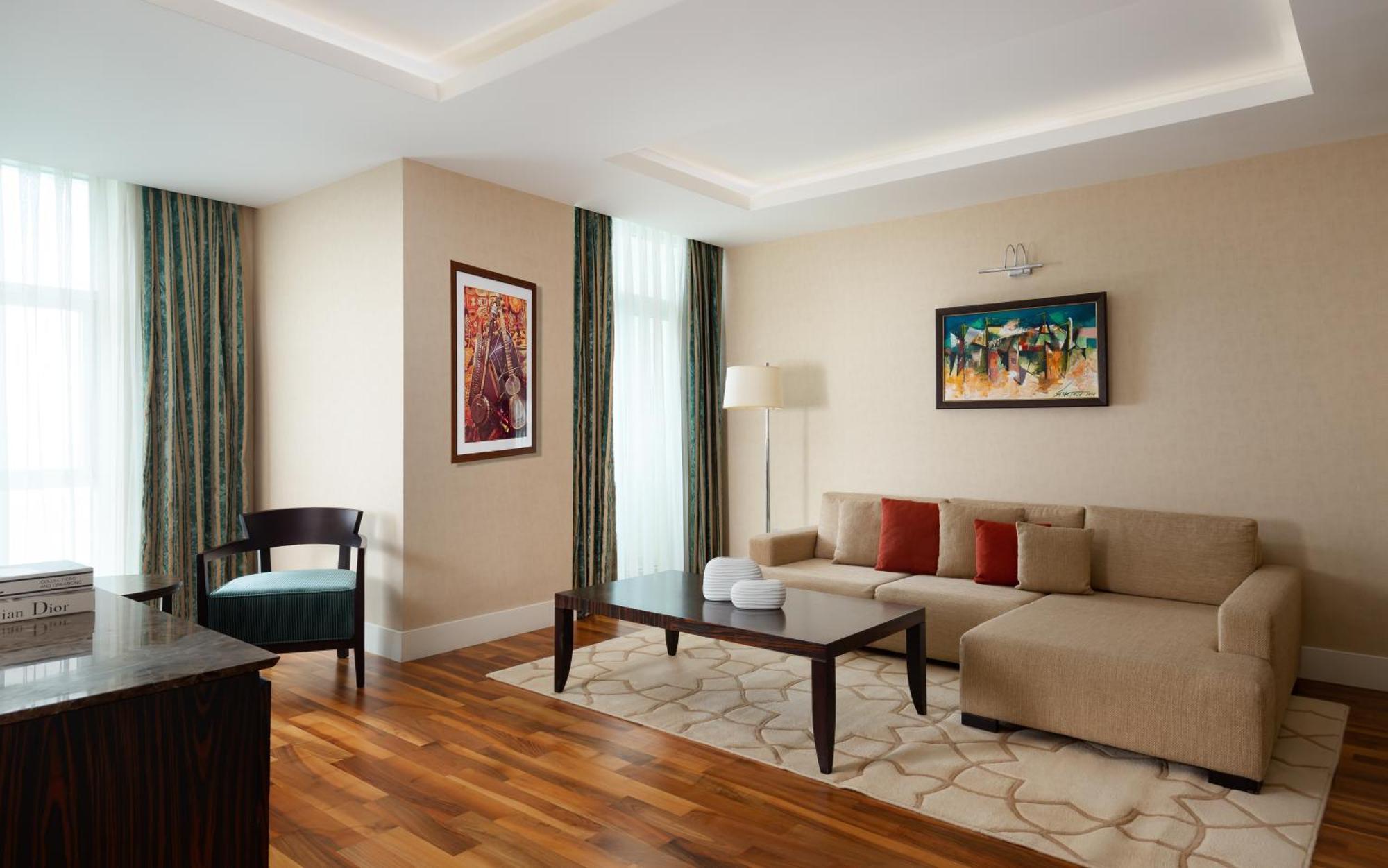 Badamdar Hotel And Residences Baku Bagian luar foto