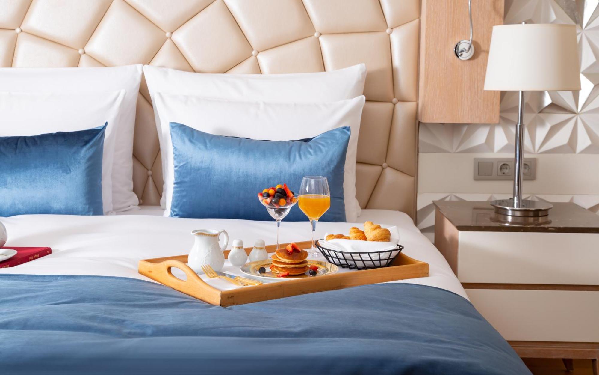 Badamdar Hotel And Residences Baku Bagian luar foto